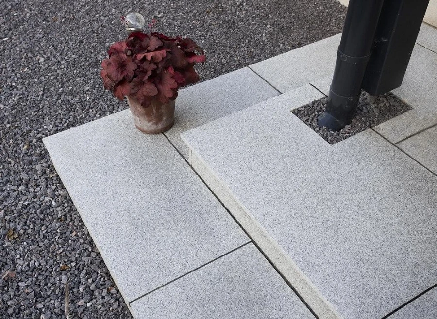 silver granite paving slabs size