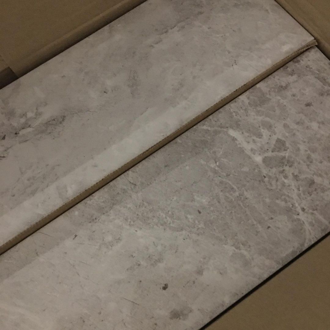 metro silver marble tiles packing