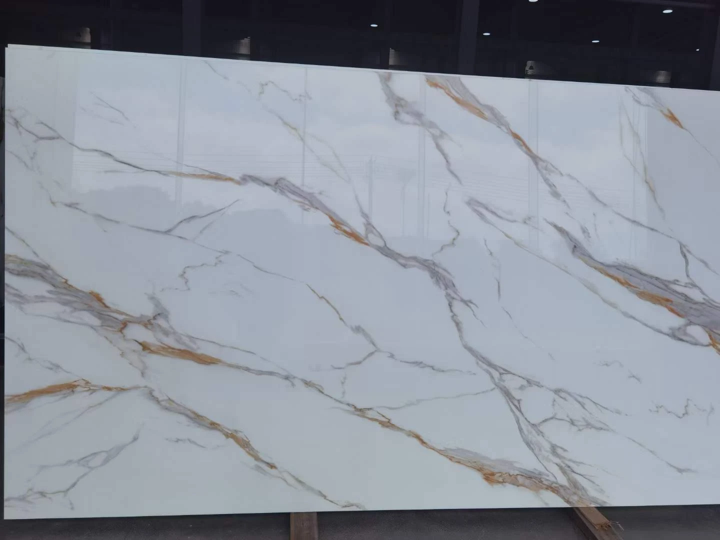 Nano Glass Calacatta gold